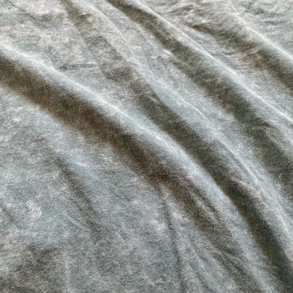 Altered State woman’s top - Picture 2 of 4